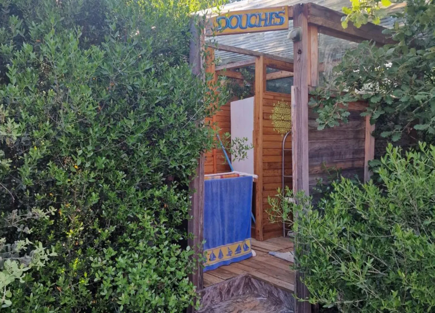 Camping Jolie Caravane A Sivana Oasis De Lumiere Tourves